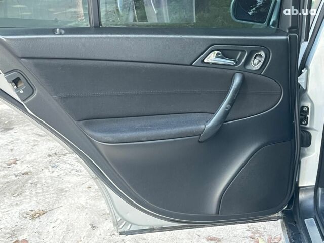 Серый Мерседес С Класс, объемом двигателя 2.2 л и пробегом 363 тыс. км за 6490 $, фото 19 на Automoto.ua