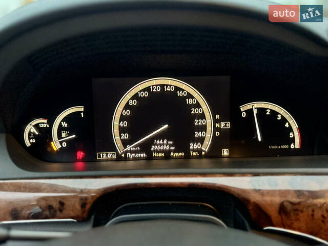 Серый Мерседес С Класс, объемом двигателя 3 л и пробегом 295 тыс. км за 7950 $, фото 11 на Automoto.ua