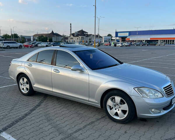 Серый Мерседес С Класс, объемом двигателя 2.99 л и пробегом 450 тыс. км за 10700 $, фото 2 на Automoto.ua