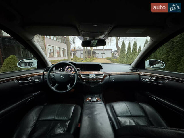 Серый Мерседес С Класс, объемом двигателя 3.5 л и пробегом 285 тыс. км за 7200 $, фото 34 на Automoto.ua