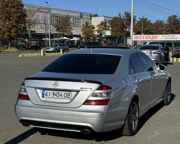 Серый Мерседес С Класс, объемом двигателя 3 л и пробегом 296 тыс. км за 10000 $, фото 12 на Automoto.ua