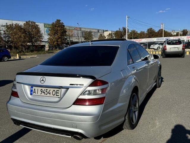 Серый Мерседес С Класс, объемом двигателя 3 л и пробегом 296 тыс. км за 10000 $, фото 2 на Automoto.ua