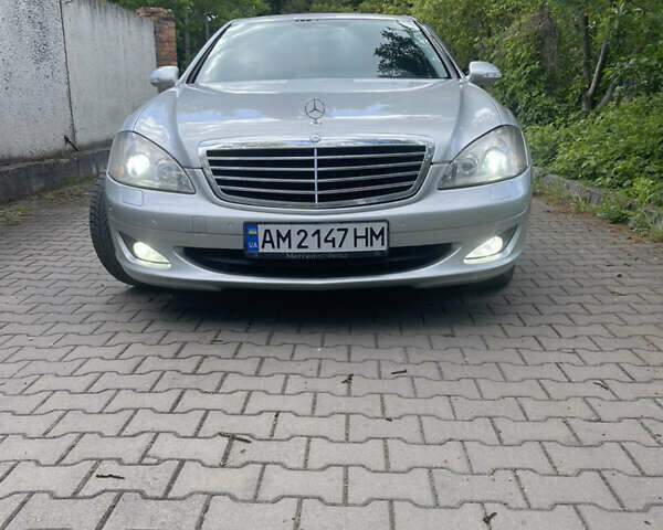 Сірий Мерседес С Клас, об'ємом двигуна 2.99 л та пробігом 350 тис. км за 9500 $, фото 3 на Automoto.ua