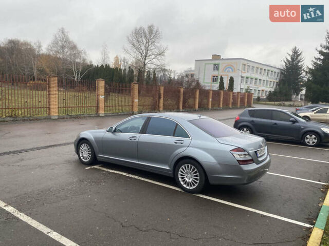 Серый Мерседес С Класс, объемом двигателя 5.46 л и пробегом 428 тыс. км за 8500 $, фото 11 на Automoto.ua