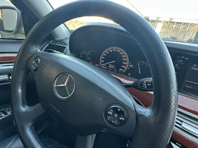 Серый Мерседес С Класс, объемом двигателя 3 л и пробегом 265 тыс. км за 12999 $, фото 164 на Automoto.ua