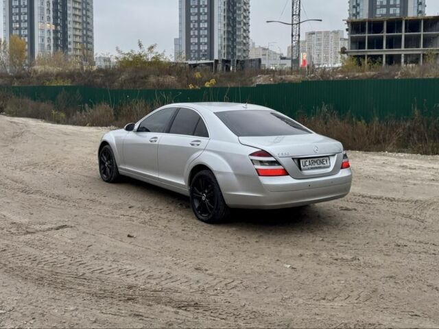 Серый Мерседес С Класс, объемом двигателя 3 л и пробегом 268 тыс. км за 7650 $, фото 5 на Automoto.ua