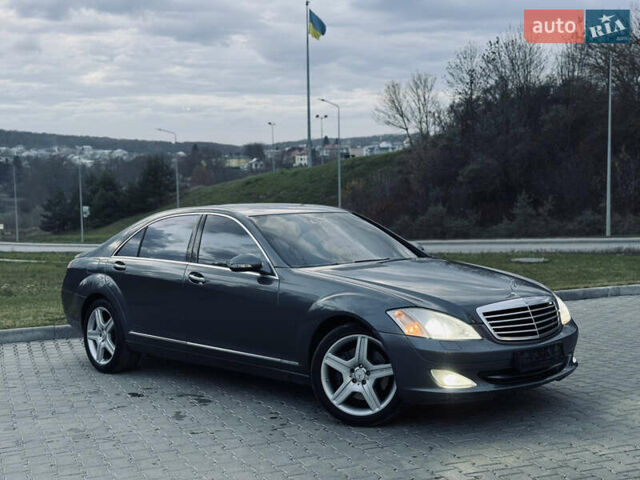 Серый Мерседес С Класс, объемом двигателя 5 л и пробегом 240 тыс. км за 8000 $, фото 4 на Automoto.ua