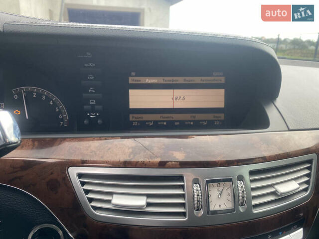 Сірий Мерседес С Клас, об'ємом двигуна 3.5 л та пробігом 245 тис. км за 11000 $, фото 26 на Automoto.ua