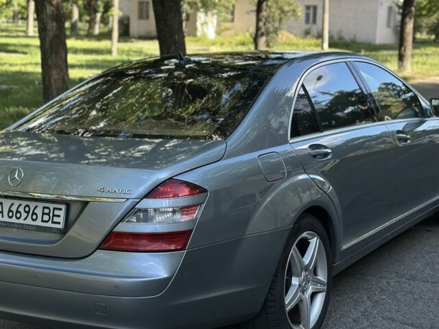 Сірий Мерседес С Клас, об'ємом двигуна 5.5 л та пробігом 312 тис. км за 6300 $, фото 6 на Automoto.ua