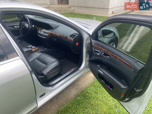 Сірий Мерседес С Клас, об'ємом двигуна 3.5 л та пробігом 245 тис. км за 11000 $, фото 8 на Automoto.ua