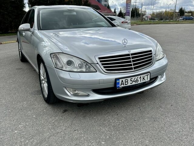 Сірий Мерседес С Клас, об'ємом двигуна 3.5 л та пробігом 243 тис. км за 10900 $, фото 18 на Automoto.ua