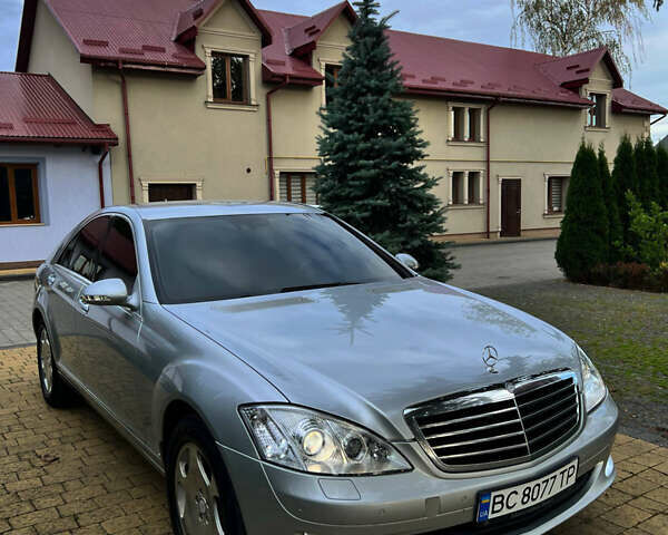 Серый Мерседес С Класс, объемом двигателя 3.5 л и пробегом 376 тыс. км за 9400 $, фото 1 на Automoto.ua