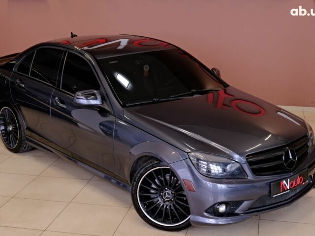 Серый Мерседес С Класс, объемом двигателя 3 л и пробегом 198 тыс. км за 8900 $, фото 3 на Automoto.ua