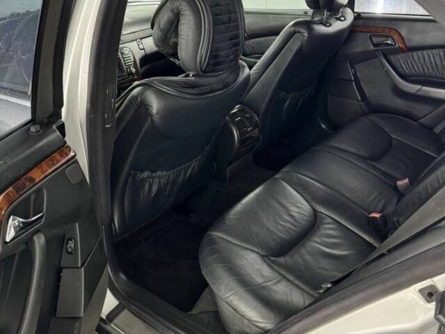 Сірий Мерседес С Клас, об'ємом двигуна 3 л та пробігом 190 тис. км за 2900 $, фото 6 на Automoto.ua