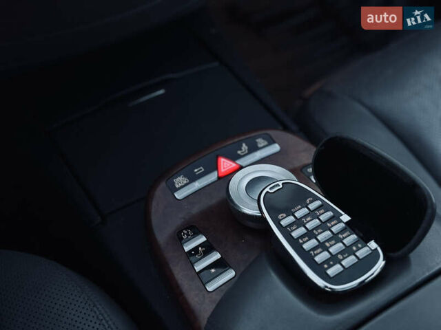 Серый Мерседес С Класс, объемом двигателя 5 л и пробегом 240 тыс. км за 8000 $, фото 26 на Automoto.ua