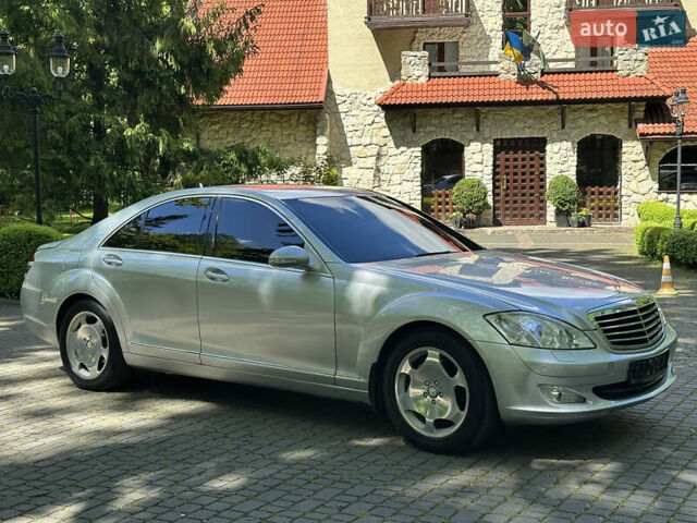 Сірий Мерседес С Клас, об'ємом двигуна 3.5 л та пробігом 365 тис. км за 9200 $, фото 8 на Automoto.ua
