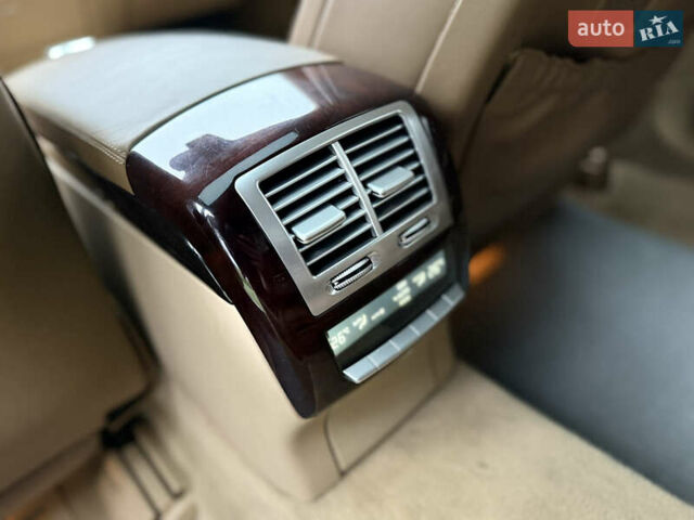 Сірий Мерседес С Клас, об'ємом двигуна 5 л та пробігом 125 тис. км за 11900 $, фото 39 на Automoto.ua