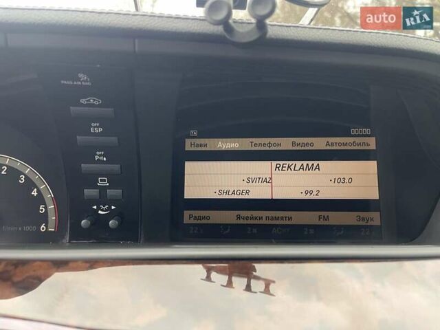 Серый Мерседес С Класс, объемом двигателя 3 л и пробегом 325 тыс. км за 9999 $, фото 19 на Automoto.ua