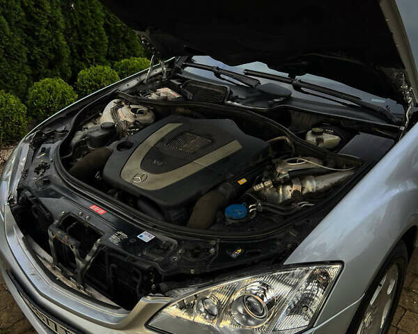 Мерседес С Класс 2007 в Городке на Automoto.ua Серый Мерседес С Класс, объемом двигателя 3.5 л и пробегом 376 тыс. км за 9500 $, фото 16 на Automoto.ua