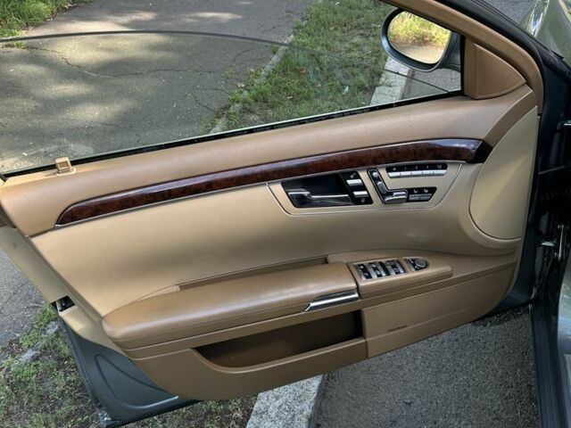 Сірий Мерседес С Клас, об'ємом двигуна 5.5 л та пробігом 312 тис. км за 6300 $, фото 17 на Automoto.ua