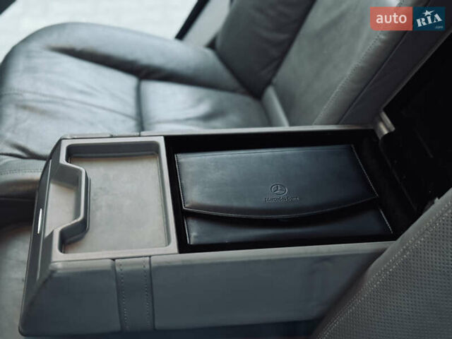 Серый Мерседес С Класс, объемом двигателя 5 л и пробегом 240 тыс. км за 8000 $, фото 21 на Automoto.ua