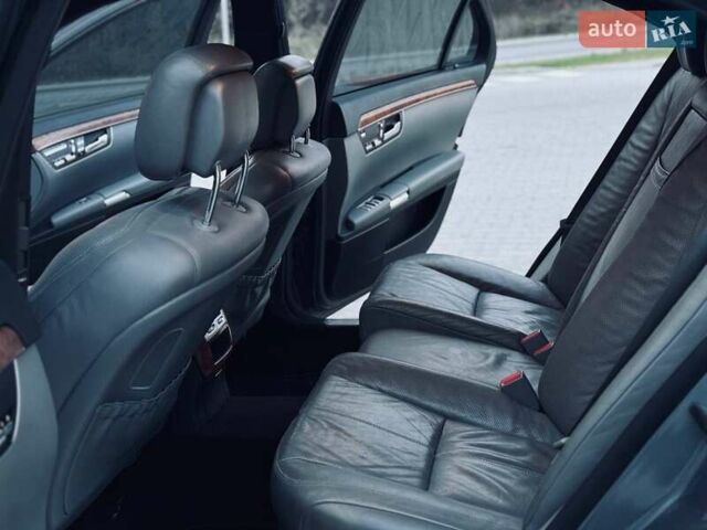 Серый Мерседес С Класс, объемом двигателя 4.66 л и пробегом 240 тыс. км за 7999 $, фото 25 на Automoto.ua