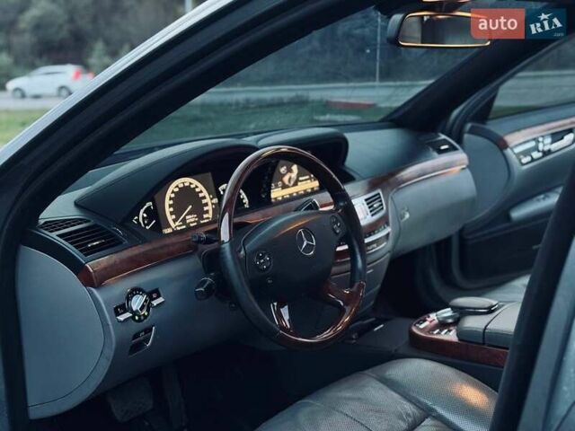 Серый Мерседес С Класс, объемом двигателя 4.66 л и пробегом 240 тыс. км за 7999 $, фото 22 на Automoto.ua