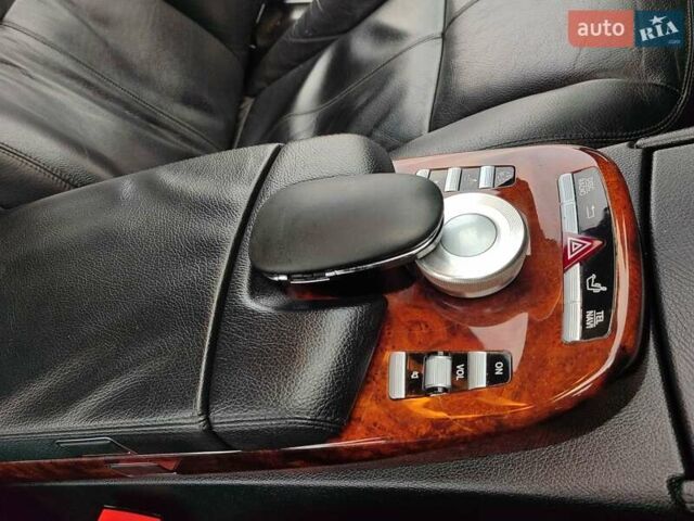 Серый Мерседес С Класс, объемом двигателя 3 л и пробегом 170 тыс. км за 15800 $, фото 36 на Automoto.ua