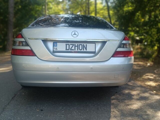 Серый Мерседес С Класс, объемом двигателя 3.5 л и пробегом 206 тыс. км за 8900 $, фото 5 на Automoto.ua