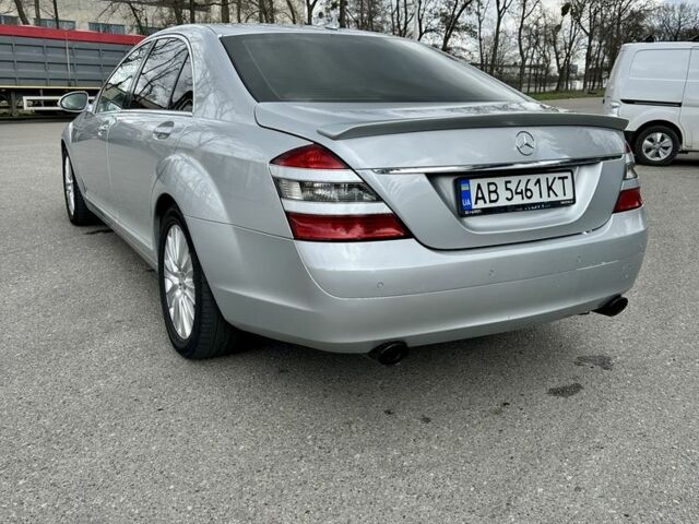 Сірий Мерседес С Клас, об'ємом двигуна 3.5 л та пробігом 243 тис. км за 10900 $, фото 7 на Automoto.ua
