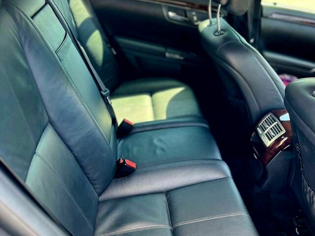 Сірий Мерседес С Клас, об'ємом двигуна 4.7 л та пробігом 210 тис. км за 13000 $, фото 7 на Automoto.ua