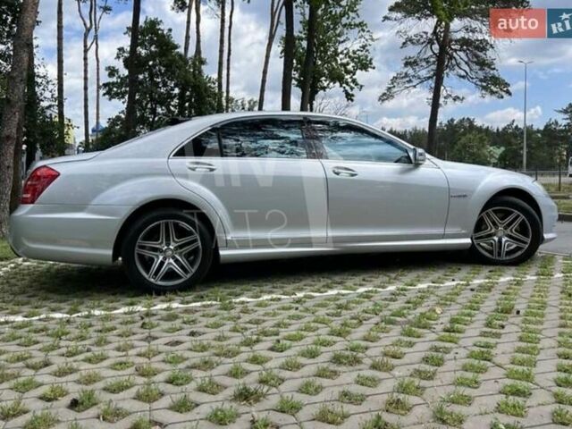 Сірий Мерседес С Клас, об'ємом двигуна 5.5 л та пробігом 250 тис. км за 11250 $, фото 4 на Automoto.ua