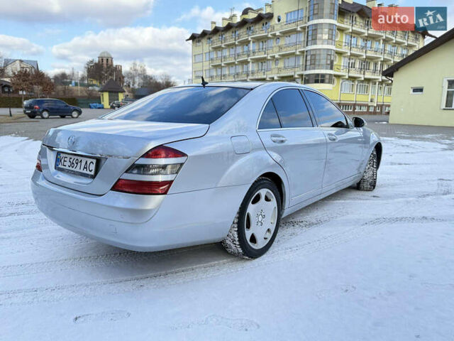 Сірий Мерседес С Клас, об'ємом двигуна 3.5 л та пробігом 360 тис. км за 10500 $, фото 3 на Automoto.ua