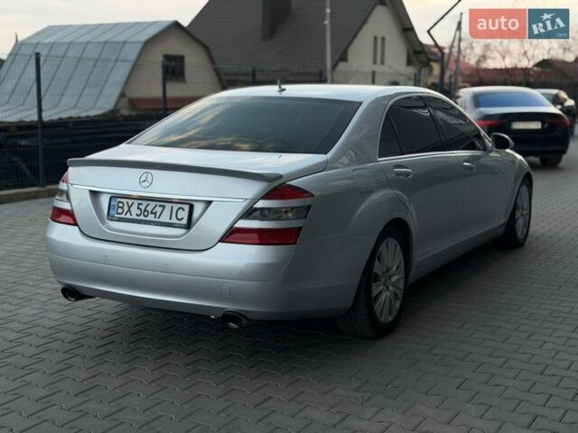 Серый Мерседес С Класс, объемом двигателя 3.5 л и пробегом 246 тыс. км за 10999 $, фото 2 на Automoto.ua