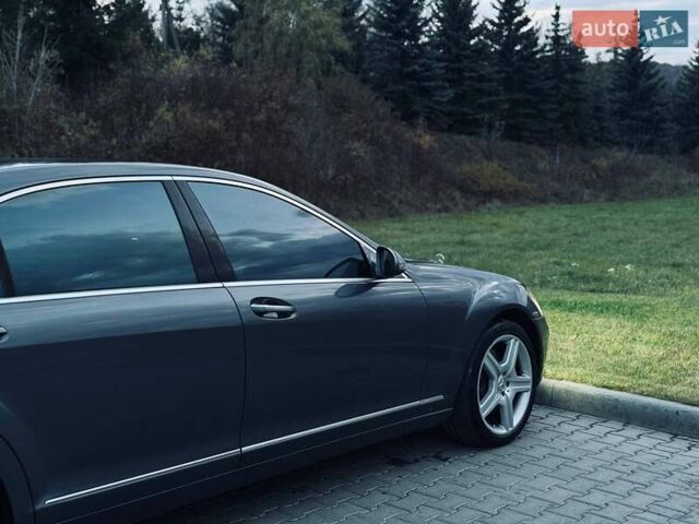 Серый Мерседес С Класс, объемом двигателя 4.66 л и пробегом 240 тыс. км за 7999 $, фото 13 на Automoto.ua