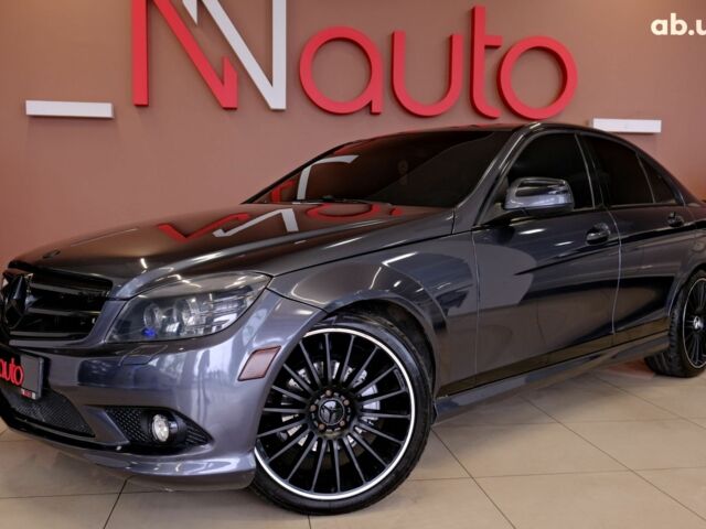 Серый Мерседес С Класс, объемом двигателя 3 л и пробегом 198 тыс. км за 8900 $, фото 1 на Automoto.ua