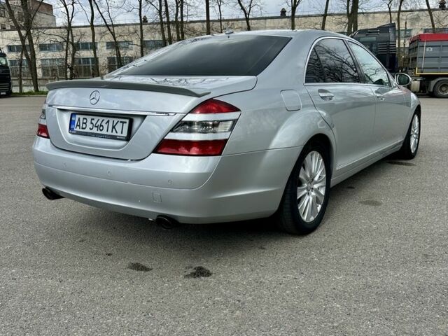 Сірий Мерседес С Клас, об'ємом двигуна 3.5 л та пробігом 243 тис. км за 10900 $, фото 11 на Automoto.ua