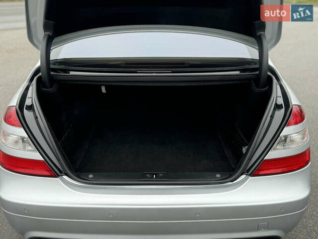 Серый Мерседес С Класс, объемом двигателя 5.5 л и пробегом 203 тыс. км за 14900 $, фото 22 на Automoto.ua