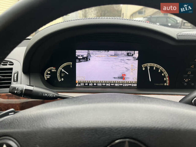 Серый Мерседес С Класс, объемом двигателя 2.99 л и пробегом 380 тыс. км за 11800 $, фото 23 на Automoto.ua