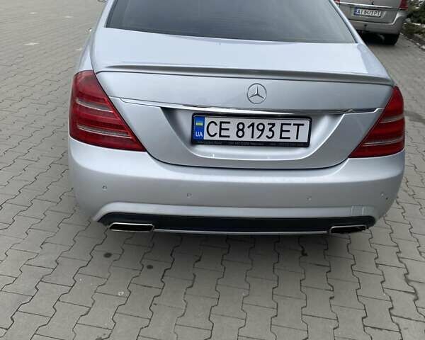 Серый Мерседес С Класс, объемом двигателя 3.5 л и пробегом 230 тыс. км за 11111 $, фото 6 на Automoto.ua