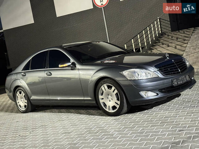 Мерседес С Клас 2008 у Ужгороді на Automoto.ua Сірий Мерседес С Клас, об'ємом двигуна 3 л та пробігом 231 тис. км за 10700 $, фото 8 на Automoto.ua