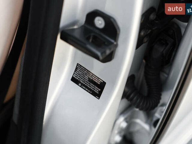 Серый Мерседес С Класс, объемом двигателя 6.2 л и пробегом 177 тыс. км за 15500 $, фото 70 на Automoto.ua