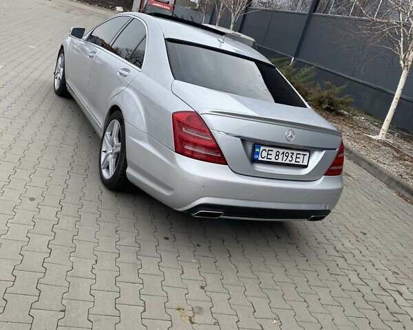 Серый Мерседес С Класс, объемом двигателя 3.5 л и пробегом 230 тыс. км за 11111 $, фото 18 на Automoto.ua