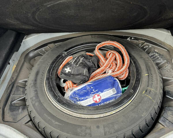 Серый Мерседес С Класс, объемом двигателя 4.7 л и пробегом 395 тыс. км за 8999 $, фото 17 на Automoto.ua