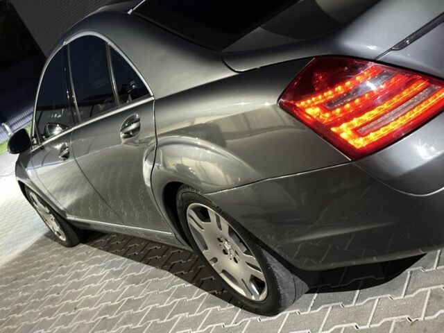 Мерседес С Клас 2008 у Ужгороді на Automoto.ua Сірий Мерседес С Клас, об'ємом двигуна 3 л та пробігом 231 тис. км за 10700 $, фото 6 на Automoto.ua