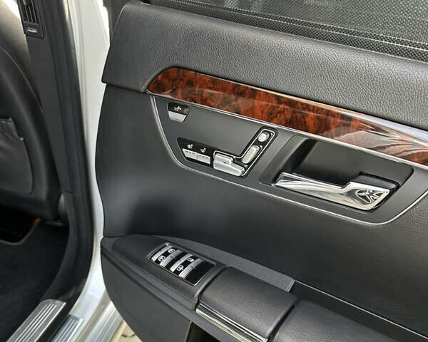 Мерседес С Клас 2008 у Тернополі на Automoto.ua Сірий Мерседес С Клас, об'ємом двигуна 5.5 л та пробігом 225 тис. км за 12500 $, фото 12 на Automoto.ua