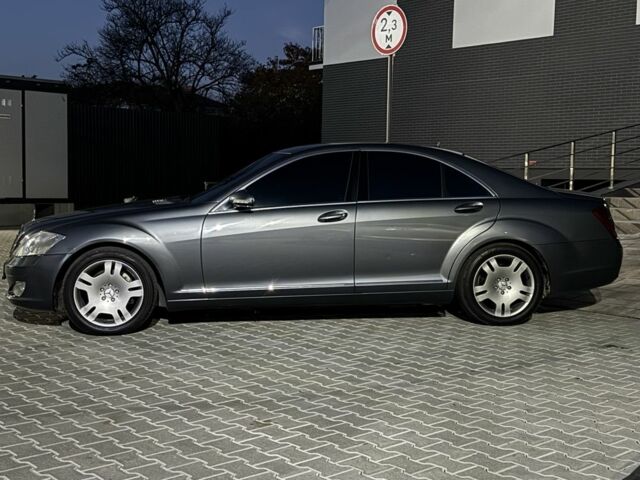 Мерседес С Клас 2008 у Ужгороді на Automoto.ua Сірий Мерседес С Клас, об'ємом двигуна 3 л та пробігом 231 тис. км за 10700 $, фото 8 на Automoto.ua