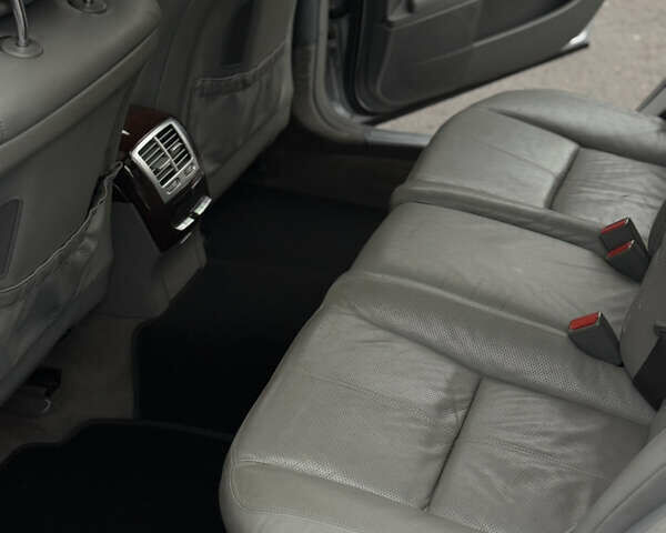 Сірий Мерседес С Клас, об'ємом двигуна 5.46 л та пробігом 314 тис. км за 8500 $, фото 16 на Automoto.ua