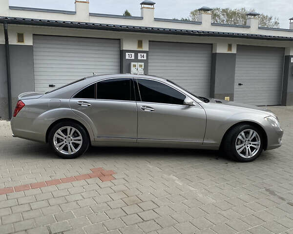 Серый Мерседес С Класс, объемом двигателя 3 л и пробегом 419 тыс. км за 10500 $, фото 3 на Automoto.ua