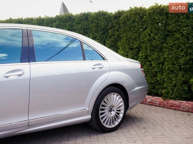 Сірий Мерседес С Клас, об'ємом двигуна 6.21 л та пробігом 180 тис. км за 18900 $, фото 82 на Automoto.ua